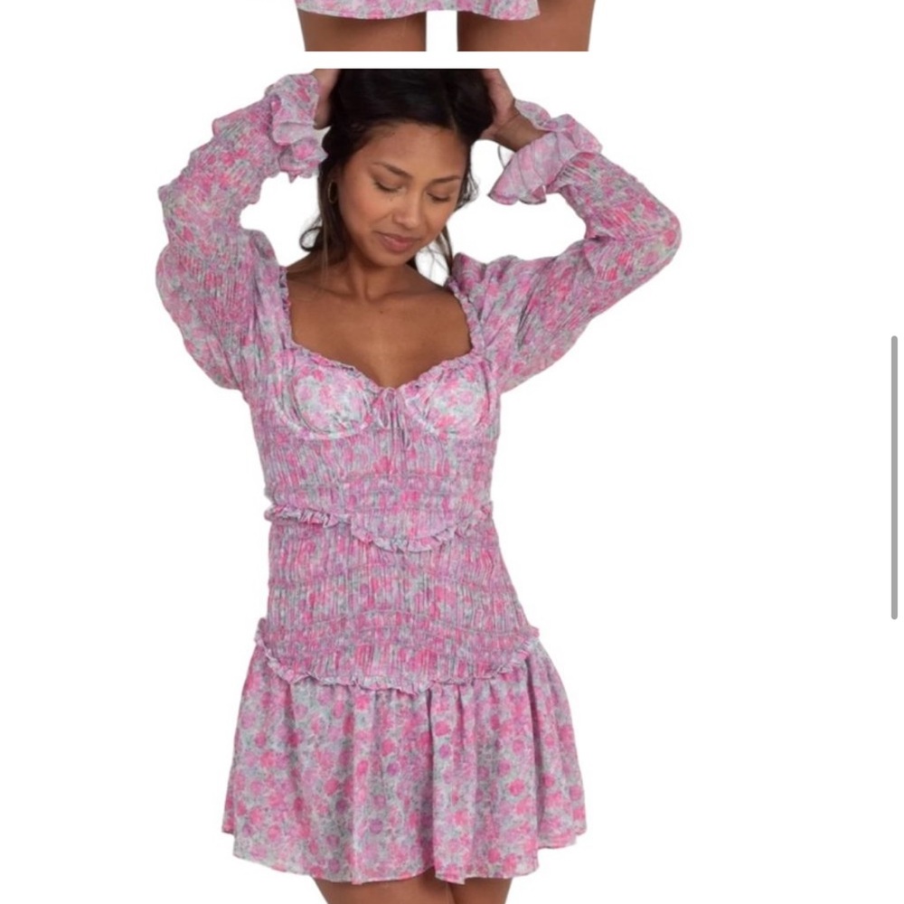 Floral mini long sleeve dress